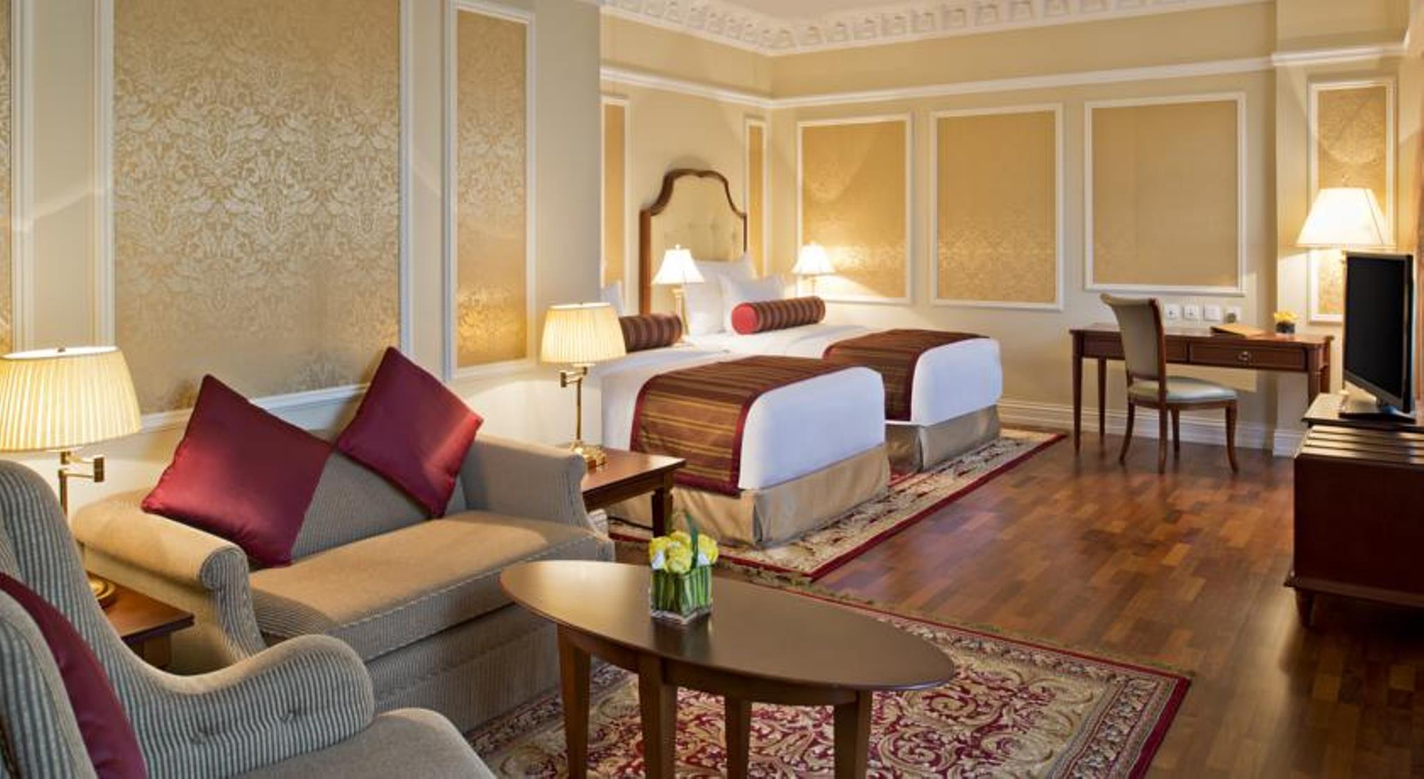 Warwick 5* Doha
