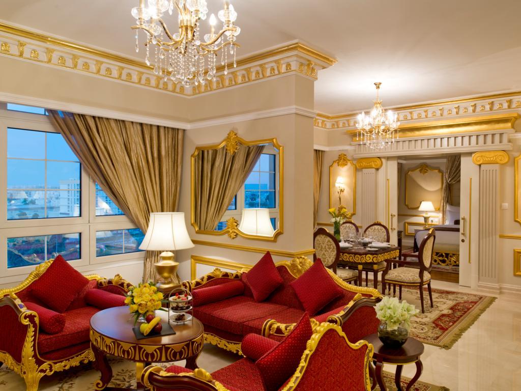 Hotel Warwick 5*