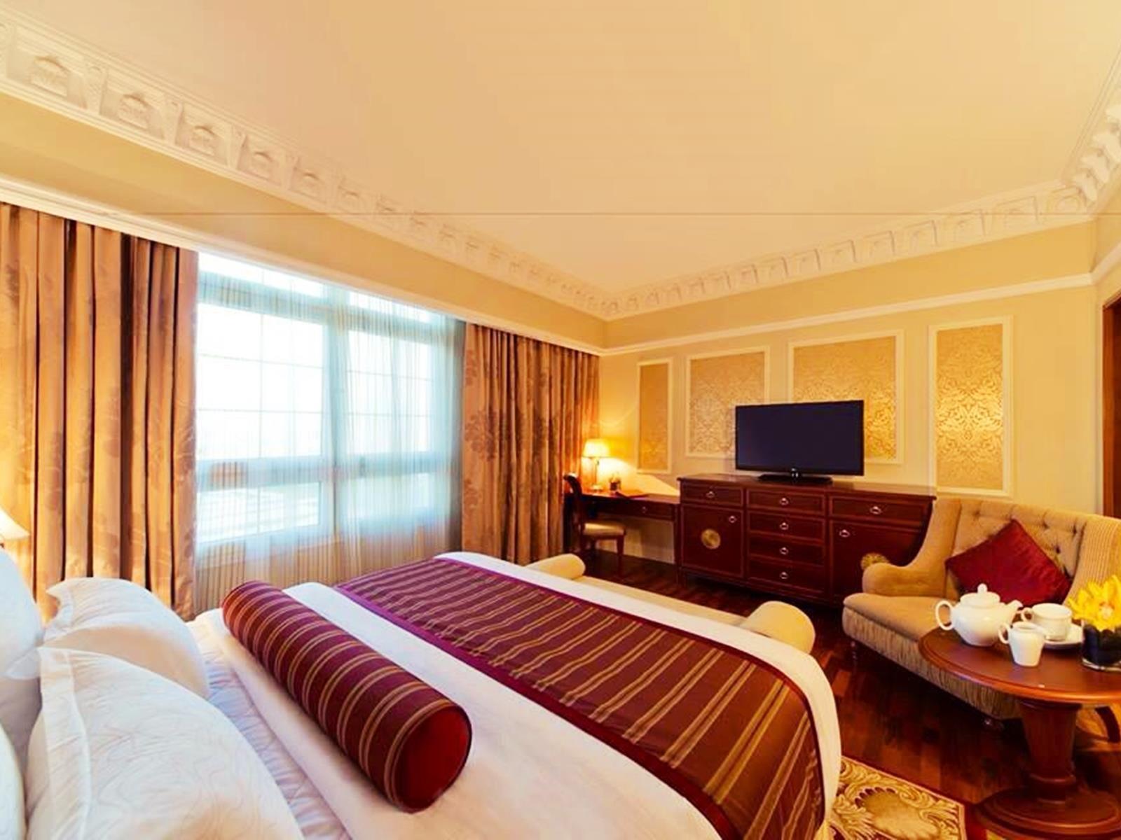 Warwick 5* Doha